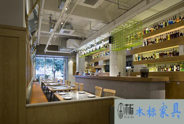 飯店桌椅如何選購|怎么找餐飲家具定制廠家 飯店桌椅如何選購|怎么找餐飲家具定制廠家